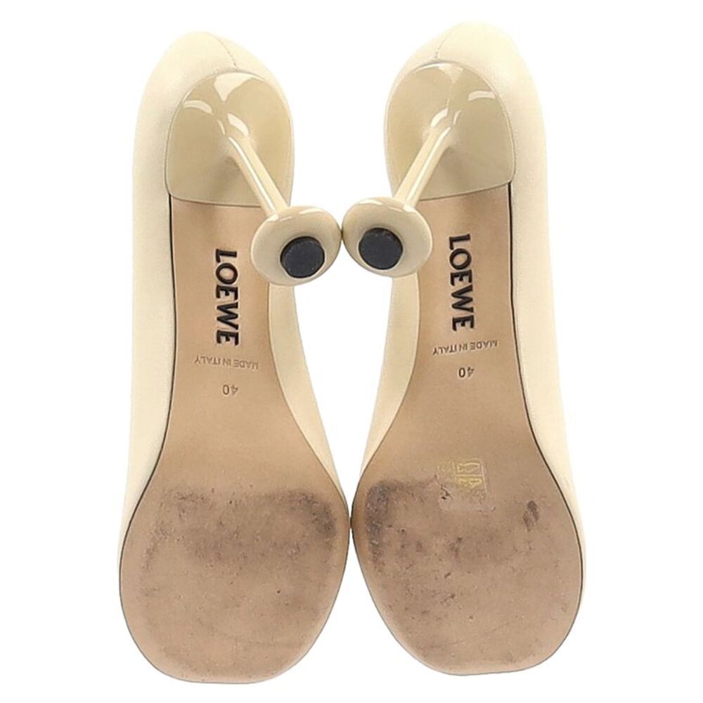 Loewe Toy 90mm Sculpted-Heel Pumps in Cream Calfskin Leather - Picture 6 of 6